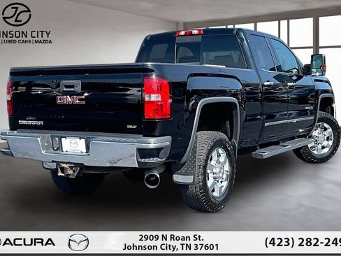 Used 2015 GMC Sierra 2500 SLT w/ Suspension Package, Off-Road RWD image 2
