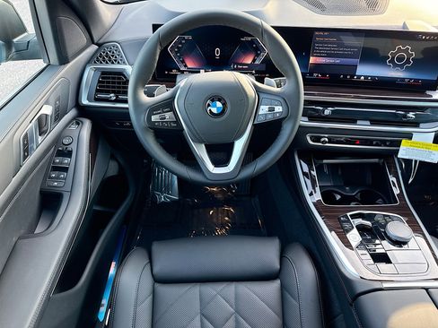 New 2026 BMW X5 sDrive40i image 18