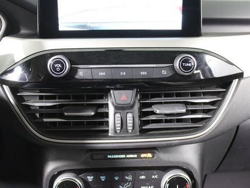 Used 2022 Ford Escape SE image 15