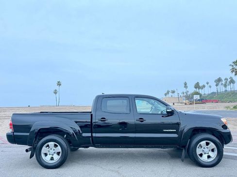 Used 2014 Toyota Tacoma PreRunner image 6
