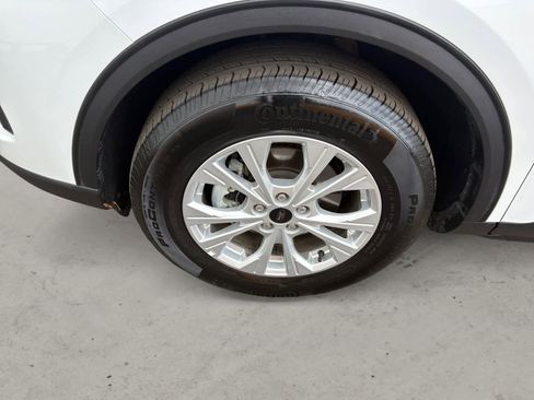 Used 2025 Ford Escape Active AWD/4WD image 8