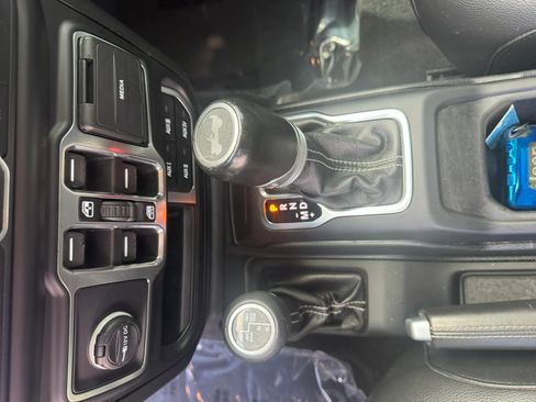 Used 2021 Jeep Wrangler Unlimited Sahara w/ Cold Weather Group image 18