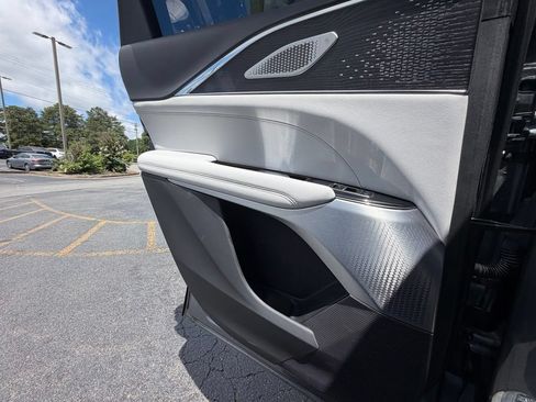 Used 2023 Cadillac Lyriq 2WD image 27