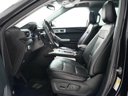 Used 2020 Ford Explorer Limited AWD/4WD image 16