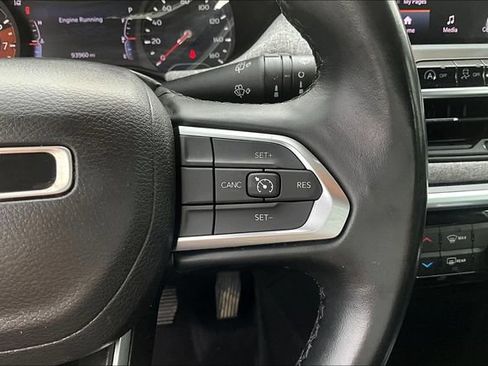 Used 2022 Jeep Compass Latitude AWD/4WD image 12
