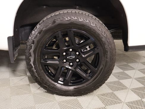 Used 2024 Chevrolet Silverado 1500 RST w/ LPO, Liner Protection Package image 18