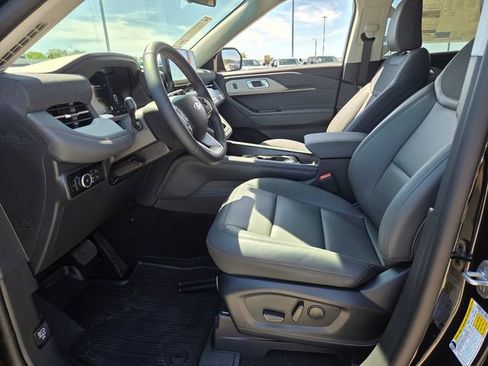 New 2026 Ford Explorer Active w/ Active Comfort Package RWD image 36