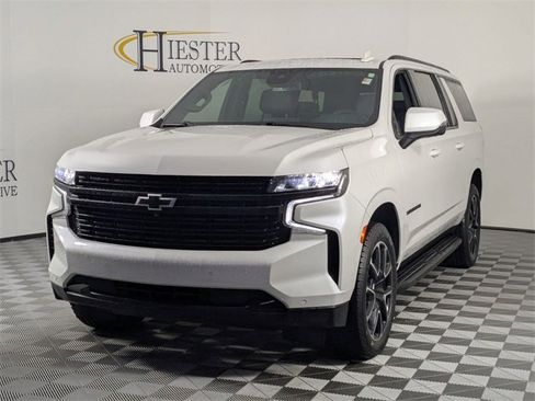 Certified 2023 Chevrolet Suburban RST w/ Luxury Package image 4