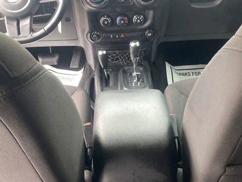Used 2016 Jeep Wrangler Unlimited Sport w/ Quick Order Package 24S AWD/4WD image 9