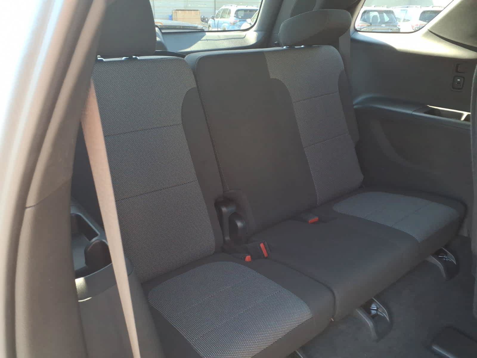 Used 2023 Chevrolet Traverse LT FWD image 20