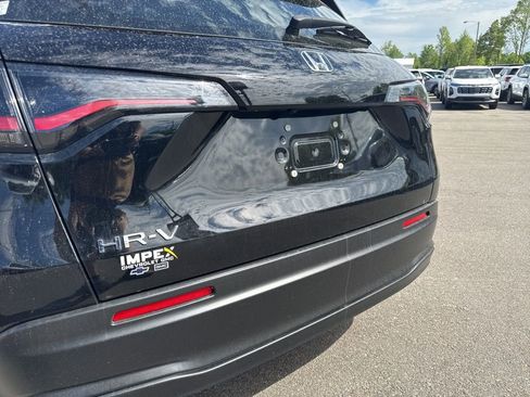 Used 2023 Honda HR-V LX image 27