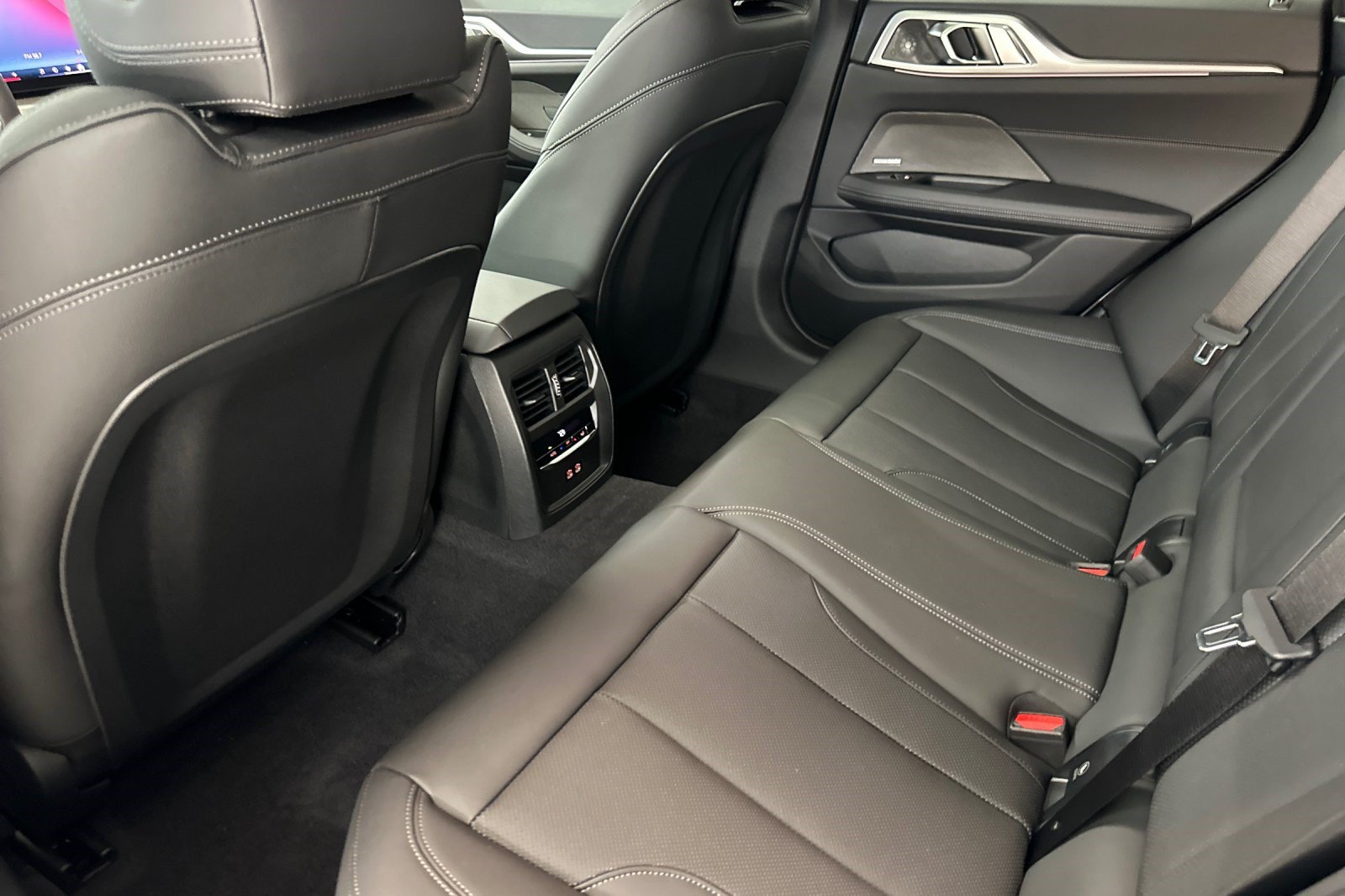 New 2026 BMW M440i w/ Premium Package RWD image 28