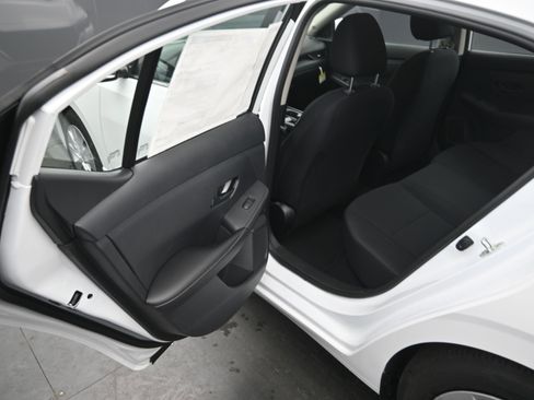 New 2025 Nissan Sentra S image 11