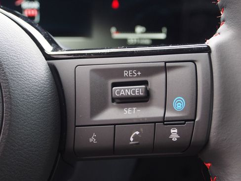 Used 2025 Nissan Kicks SR image 20