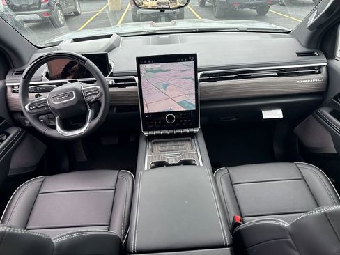 New 2025 GMC Sierra EV Denali image 30