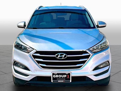 Used 2017 Hyundai Tucson SE AWD/4WD image 4