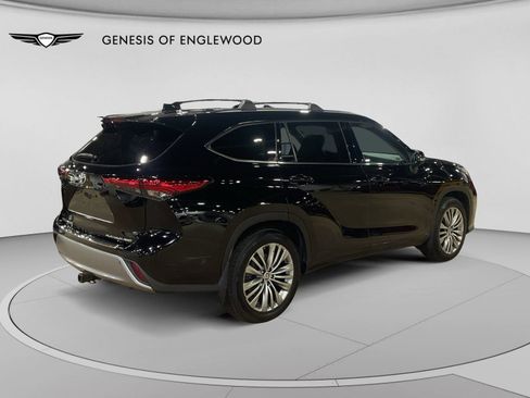 Used 2021 Toyota Highlander Platinum AWD/4WD image 7
