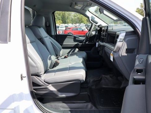 New 2025 Ford F550 2WD Regular Cab Super Duty image 29