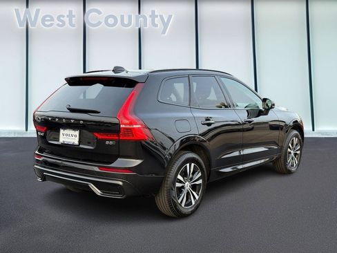 Certified 2025 Volvo XC60 B5 Core image 4
