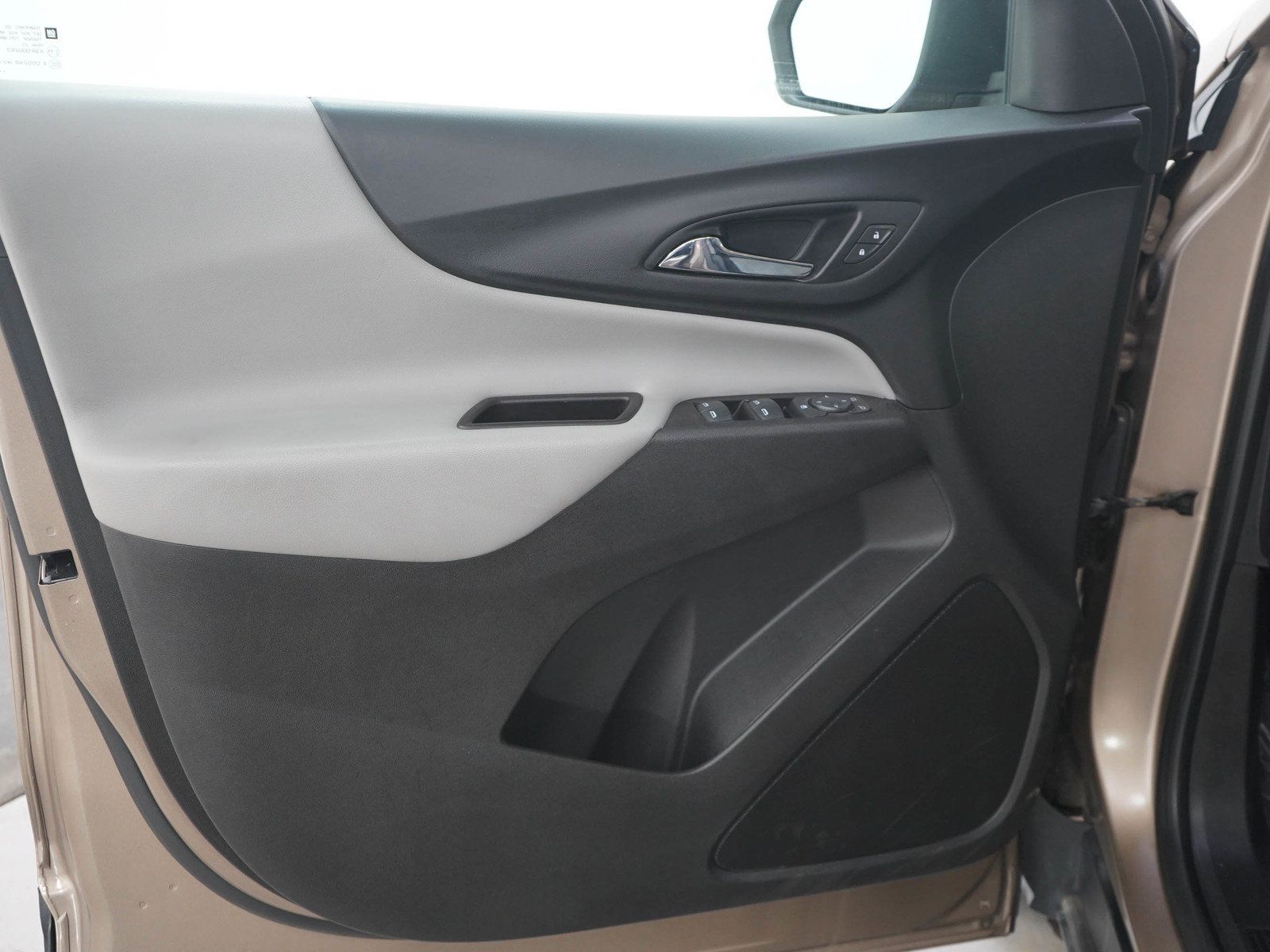 Used 2018 Chevrolet Equinox LS FWD image 20