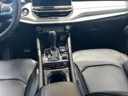 Used 2025 Jeep Compass Limited AWD/4WD image 42