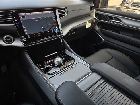 New 2026 Jeep Grand Wagoneer L 4WD image 19