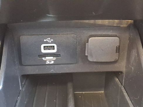 Used 2016 Ford Explorer Sport w/ Equipment Group 401A image 25