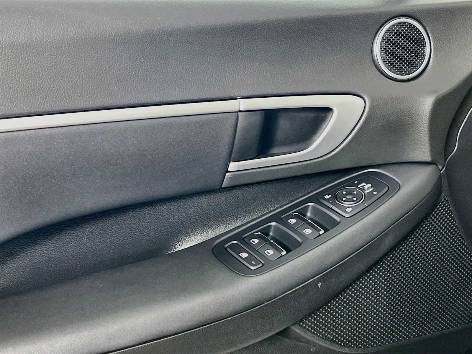 Certified 2026 Hyundai Sonata SEL FWD image 17