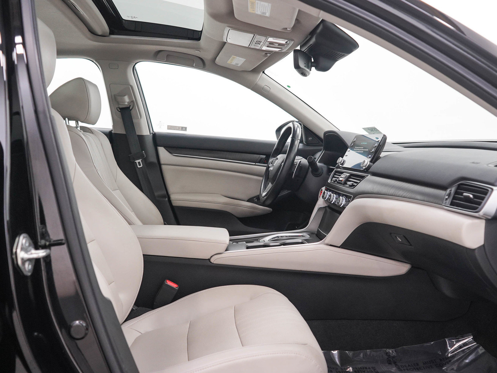 Used 2018 Honda Accord EX-L image 11