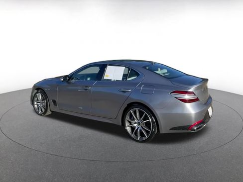 Used 2025 Genesis G70 2.5T image 10