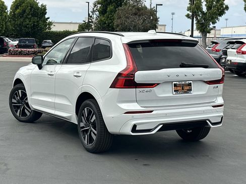 Used 2026 Volvo XC60 B5 Plus w/ Climate Package AWD/4WD image 5