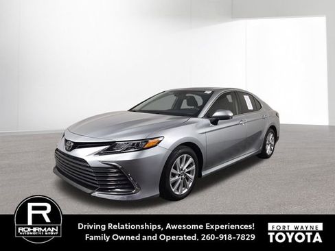Used 2023 Toyota Camry LE FWD image 1
