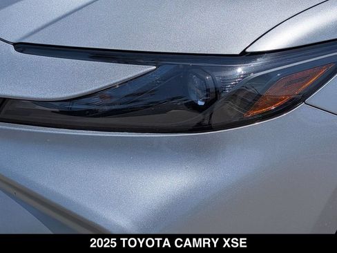 Used 2025 Toyota Camry LE FWD image 10