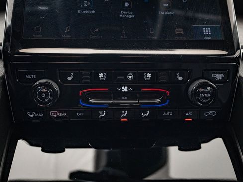 Used 2023 Jeep Grand Cherokee 30th Anniversary image 37