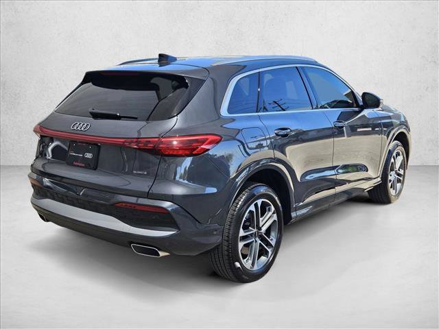 Used 2025 Audi Q5 Premium w/ Convenience Package AWD/4WD image 5