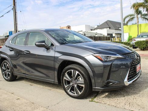 Used 2024 Lexus UX 250h FWD w/ Premium Package image 8