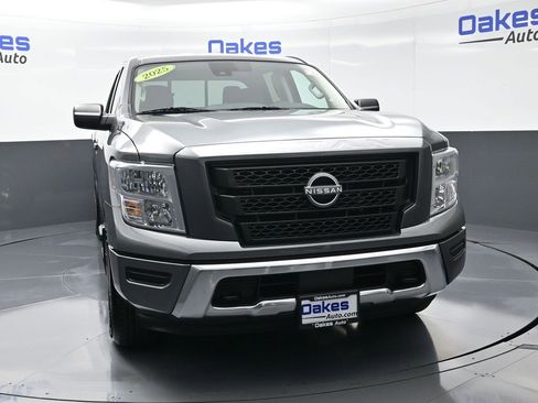 Used 2024 Nissan Titan SV w/ Accessory Utility Package image 3