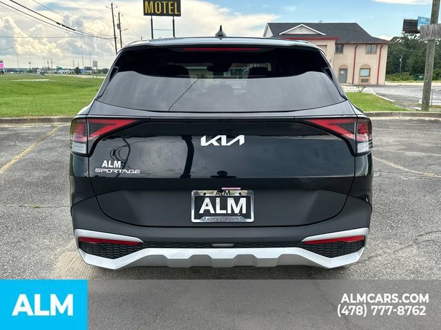Used 2025 Kia Sportage EX FWD image 6