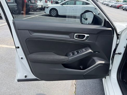 Used 2023 Honda Civic Sport image 13