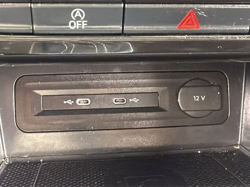 Used 2023 Volkswagen Atlas SEL image 18