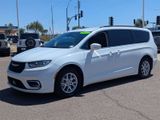 Used 2022 Chrysler Pacifica Touring-L image 2
