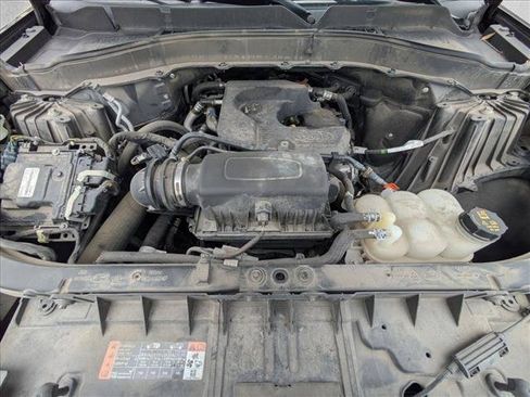 Used 2020 Ford Explorer XLT w/ Equipment Group 202A RWD image 17