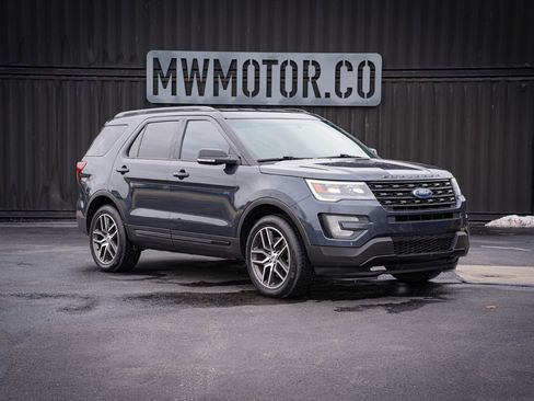 Used 2017 Ford Explorer Sport image 1