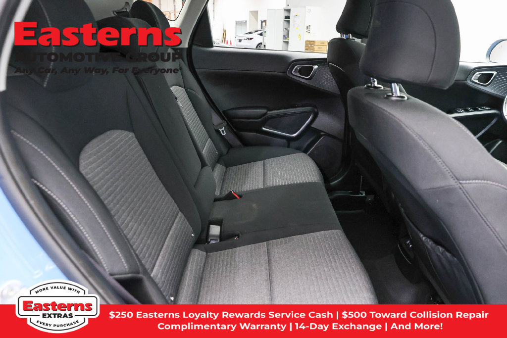Used 2023 Kia Soul EX FWD image 25