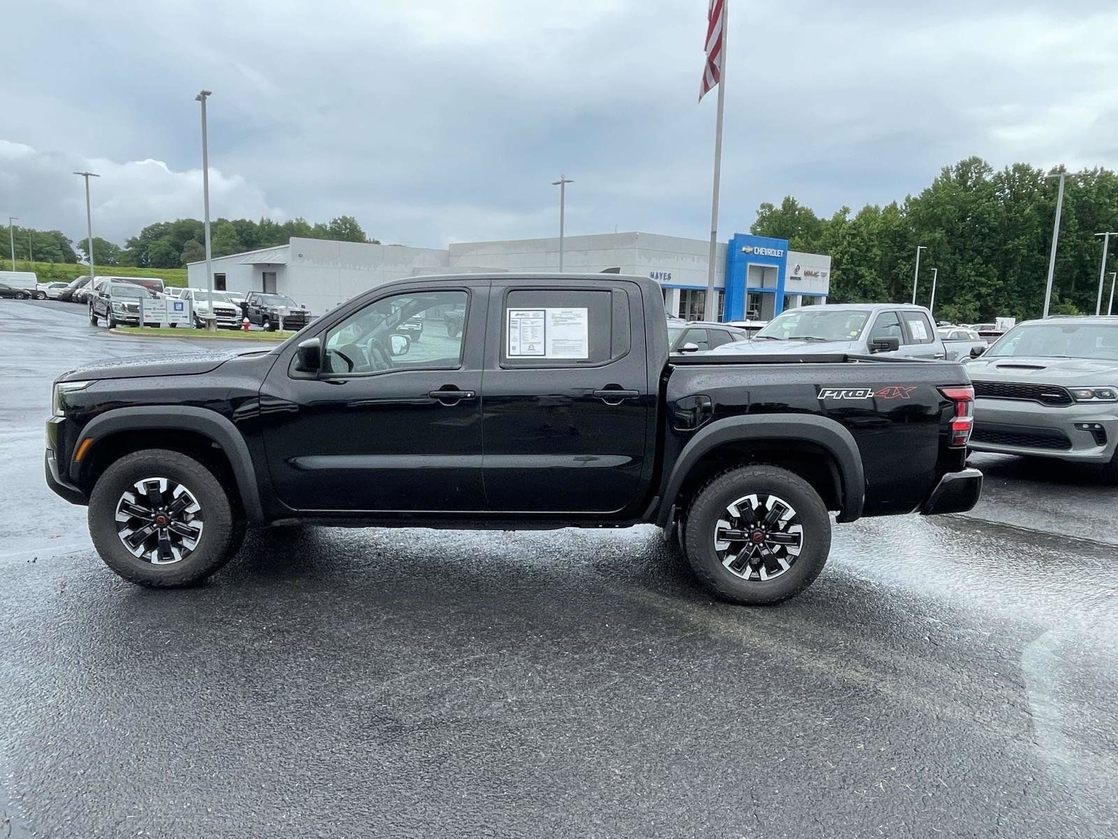 Used 2024 Nissan Frontier PRO-4X AWD/4WD image 17