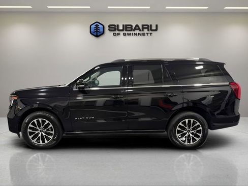 Used 2025 Ford Expedition Platinum AWD/4WD image 2