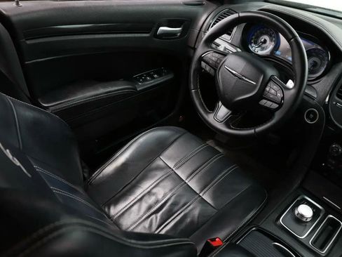 Used 2016 Chrysler 300 S RWD image 20