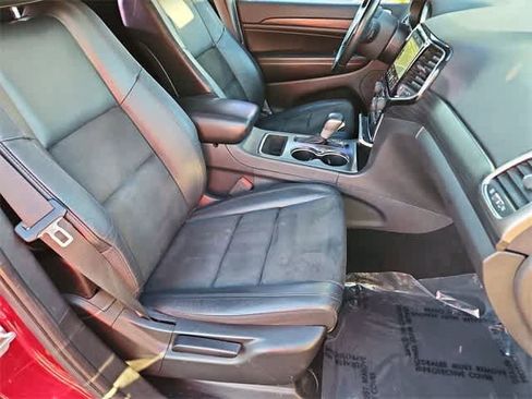 Used 2019 Jeep Grand Cherokee Altitude image 22