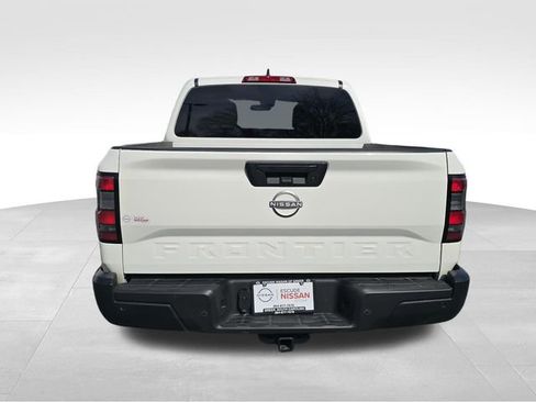 Used 2025 Nissan Frontier S w/ S Utility Package image 4
