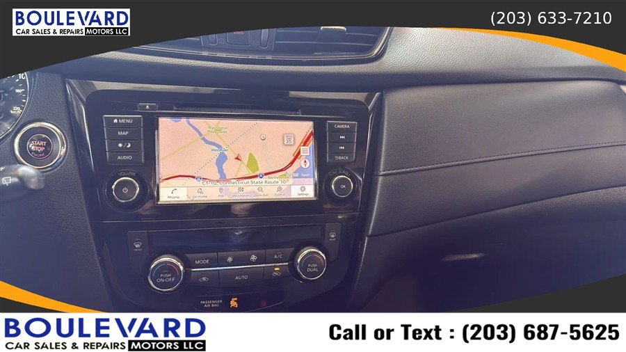 Used 2020 Nissan Rogue SV w/ Sun & Sound Touring Package AWD/4WD image 17